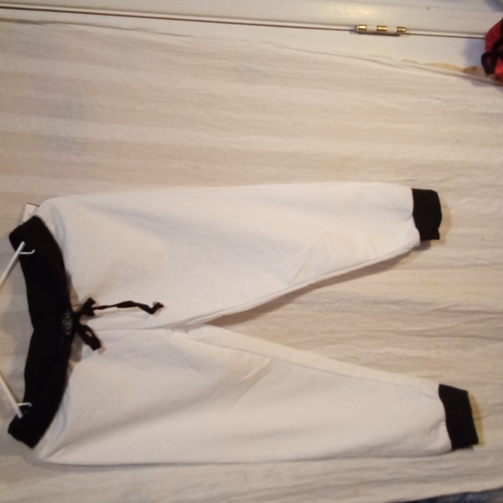 Coco Limon Capri joggers